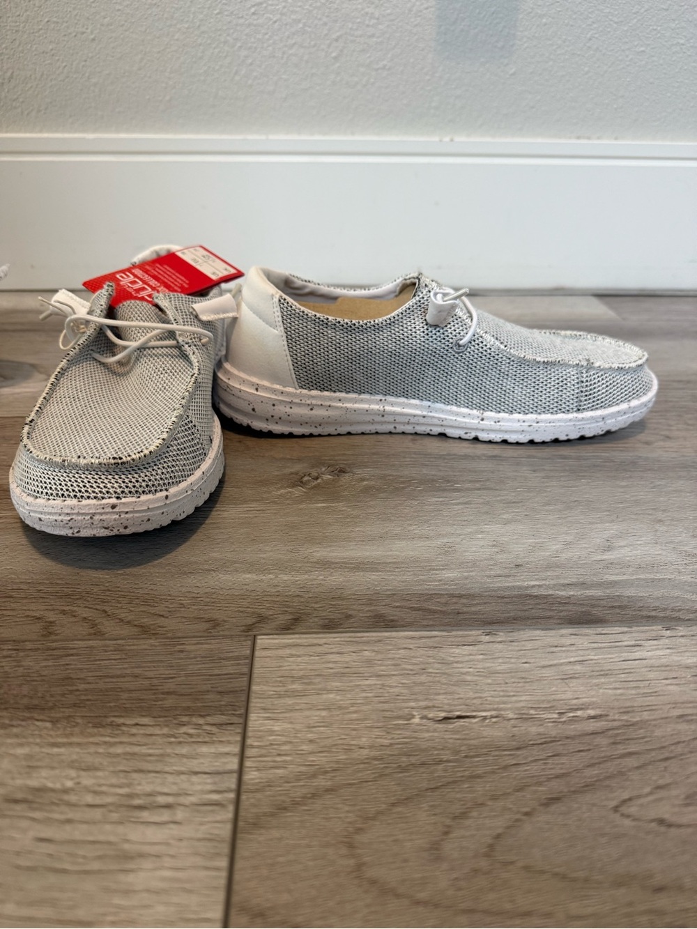 Hey Dude Wendy Sox Stone White Shoe Box Label